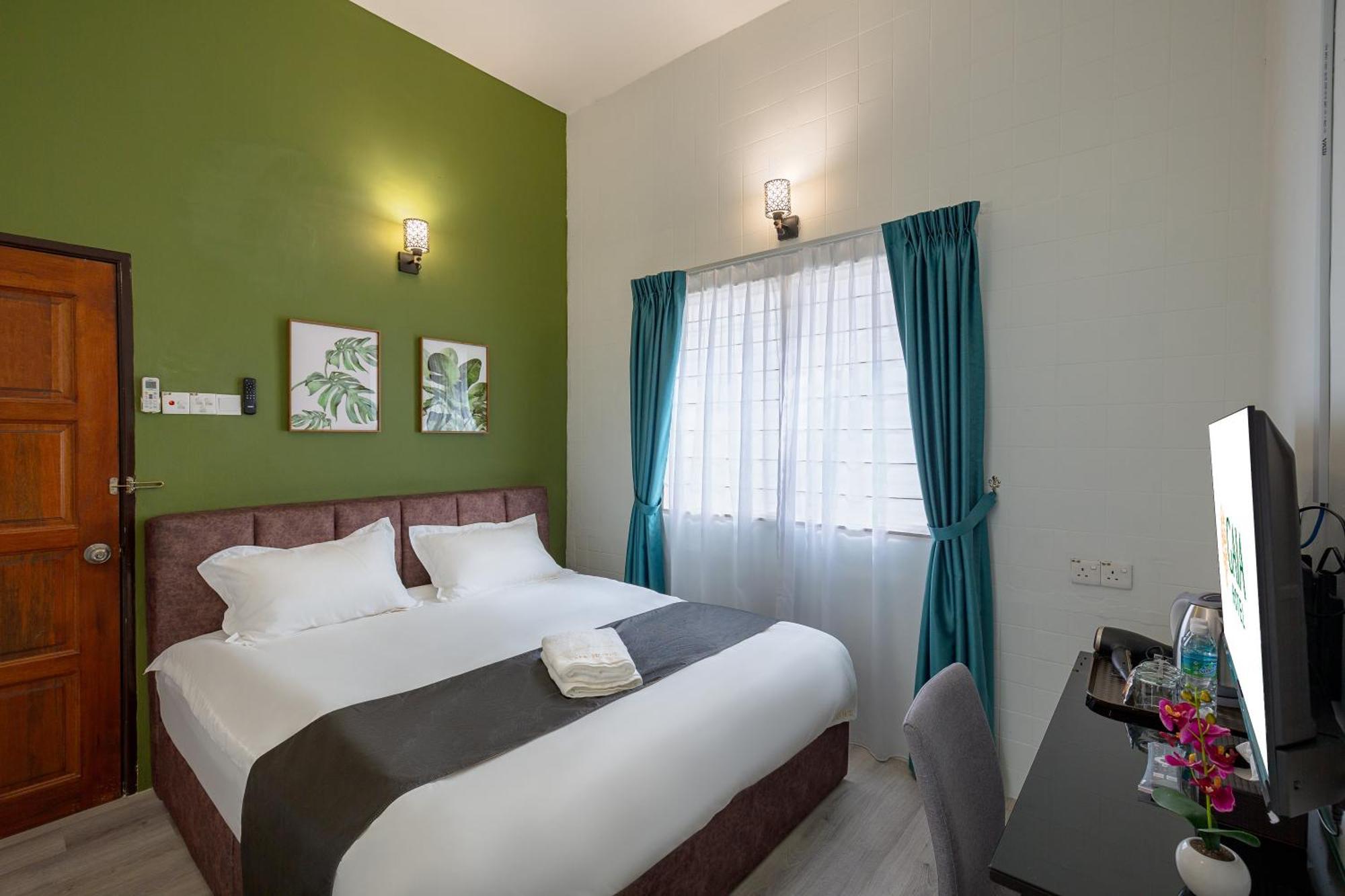 Gaia Hotel Tanjung Bungah  Dış mekan fotoğraf